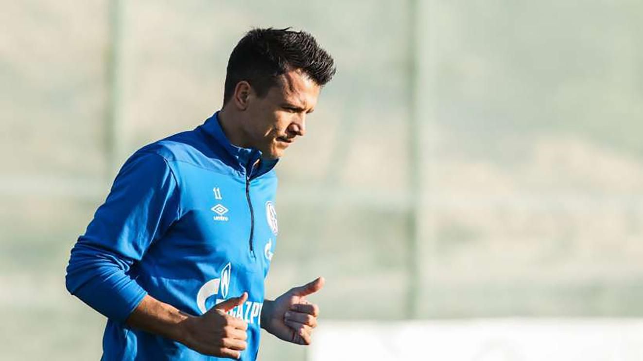 "Шальке" планирует продать Коноплянку "Шальке" планирует продать Коноплянку