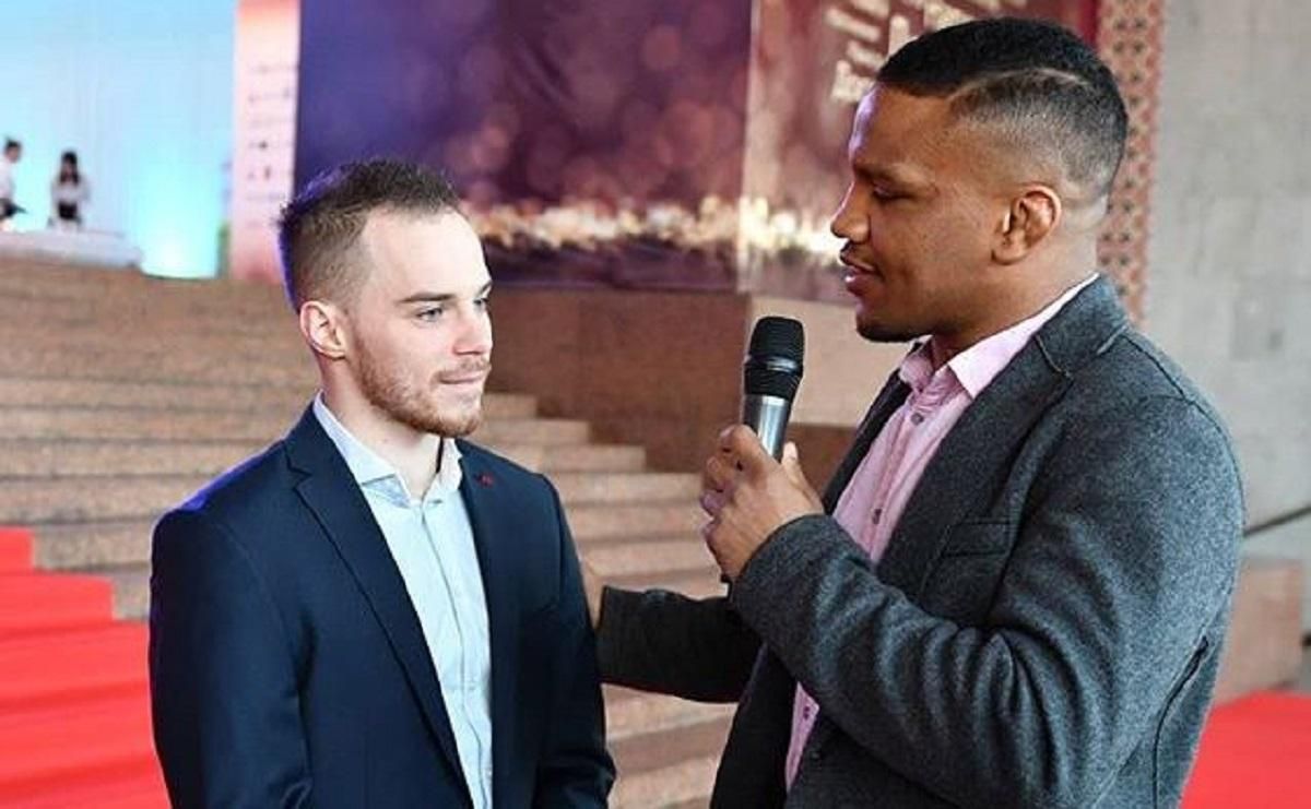 Зіркові українські спортсмени покепкували з дербі "Динамо" та "Шахтаря": фото та відео Зіркові українські спортсмени покепкували з дербі "Динамо" та "Шахтаря": фото та відео