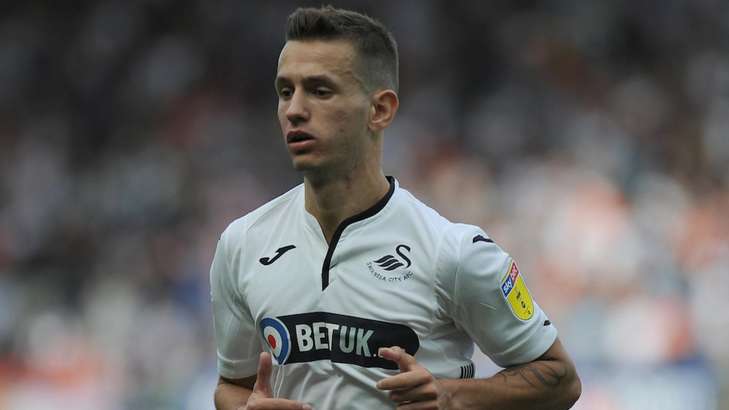 В Англії футболіст виконав найгірший пенальті в історії: курйозне відео В Англії футболіст виконав найгірший пенальті в історії: курйозне відео