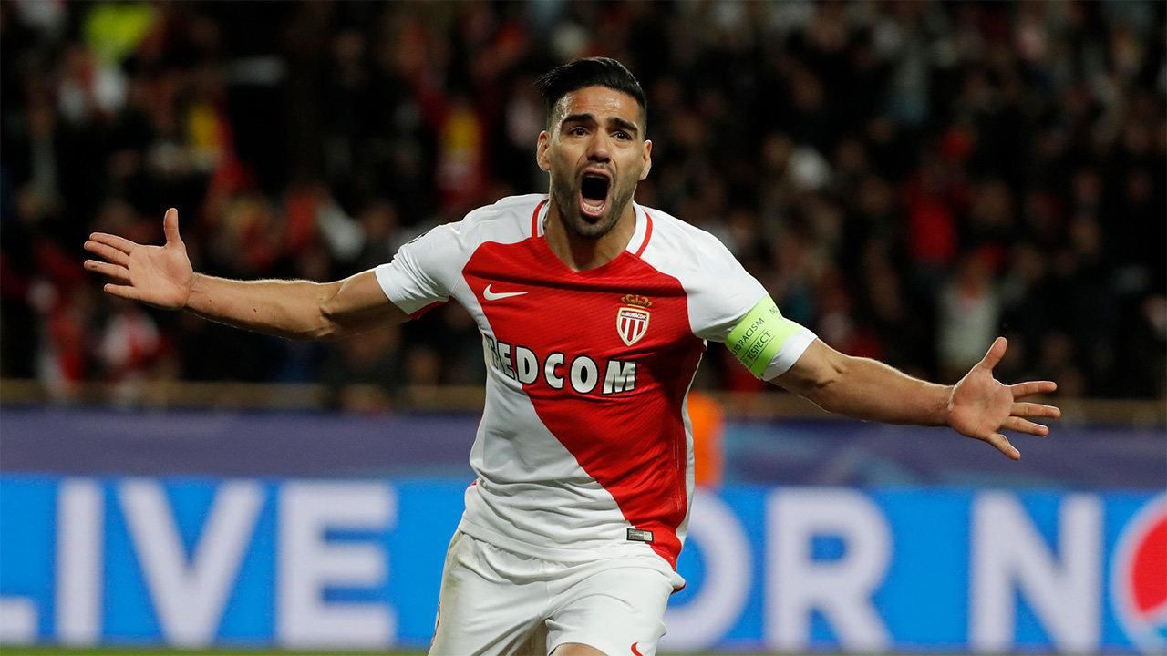 Найкращий нападник в історії Ліги Європи змінить вид спорту Найкращий нападник в історії Ліги Європи змінить вид спорту