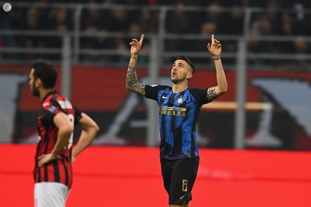 Мілан - Інтер: відео голів, огляд матчу Чемпіонату Італії 2018/2019 Мілан - Інтер: відео голів, огляд матчу Чемпіонату Італії 2018/2019