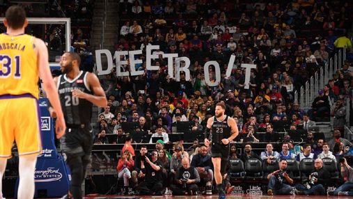 "Детройт" без украинца Михайлюка одолел "Лейкерс" в матче НБА: видео