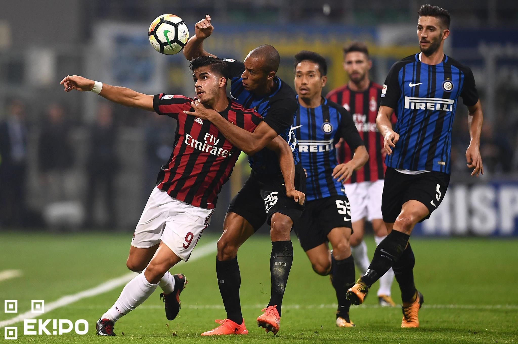 "Милан" против "Интера": кто победит в Derby della Madonnina