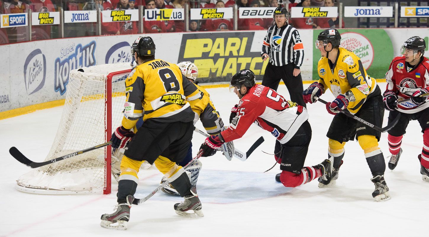 "Донбасс" одержал третью победу в плей-офф УХЛ против "Белого Барса" "Донбасс" одержал третью победу в плей-офф УХЛ против "Белого Барса"
