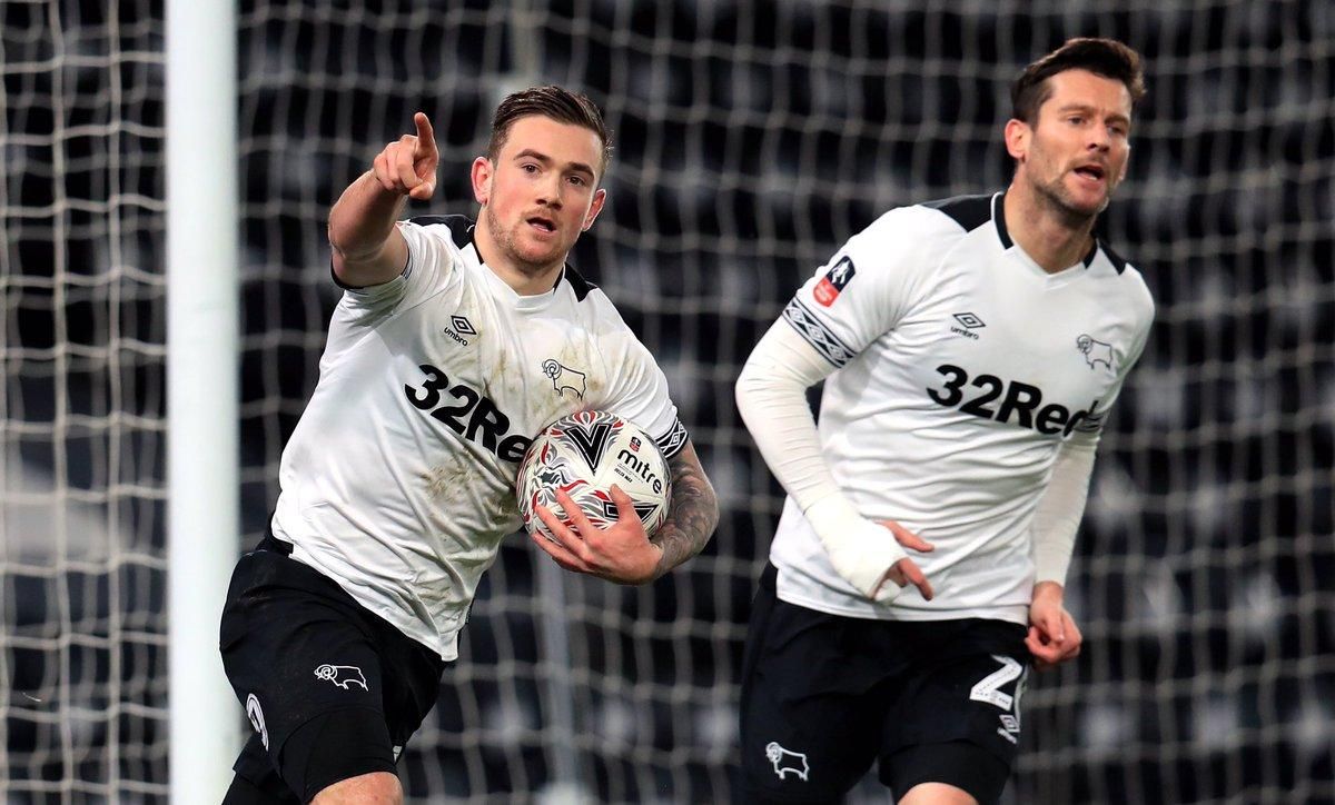 Легендарный английский клуб выставлен на продажу за 1 фунт Легендарный английский клуб выставлен на продажу за 1 фунт