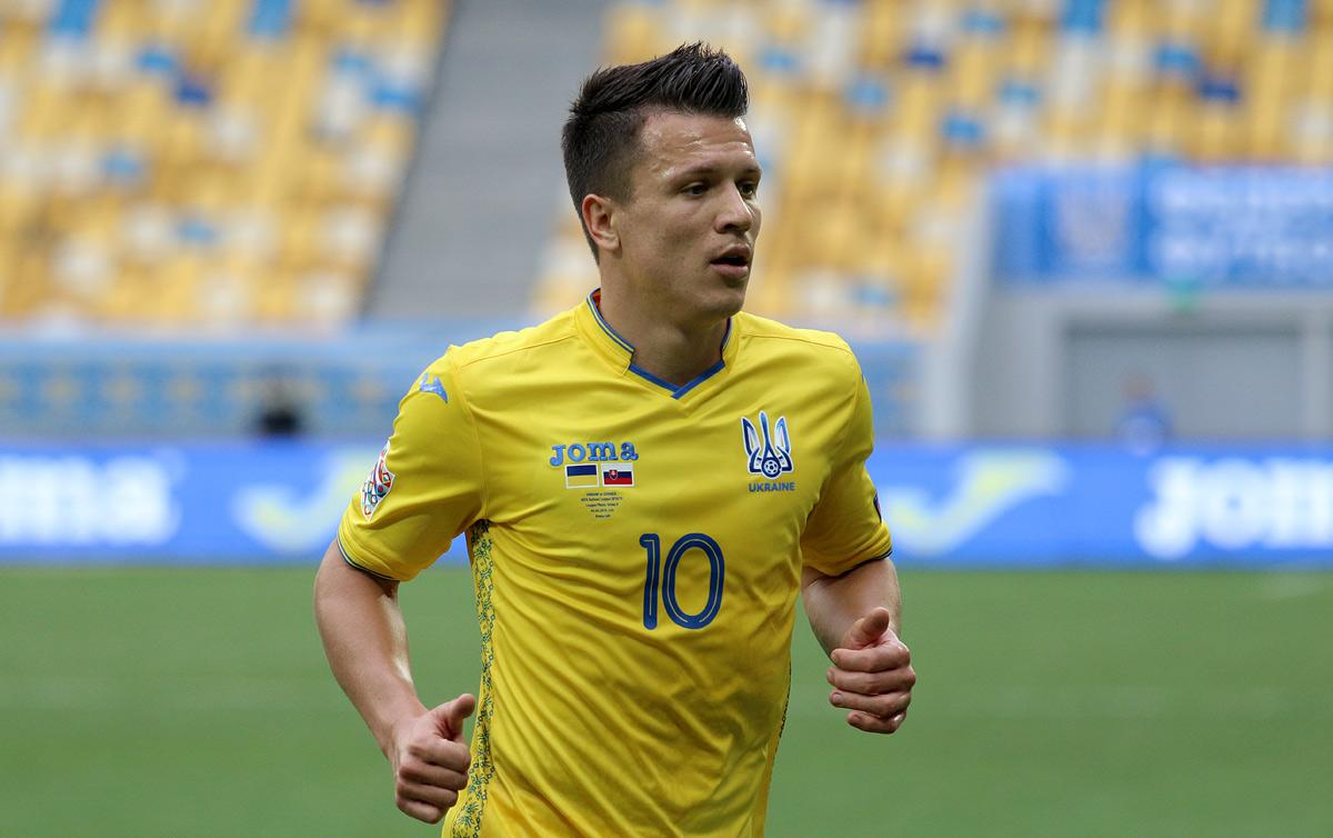 Коноплянка забавно потроллил Малиновского в туалете: видео