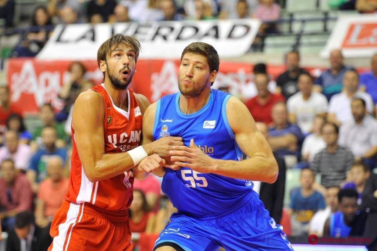 Українські баскетболісти провели божевільний матч в Іспанії
