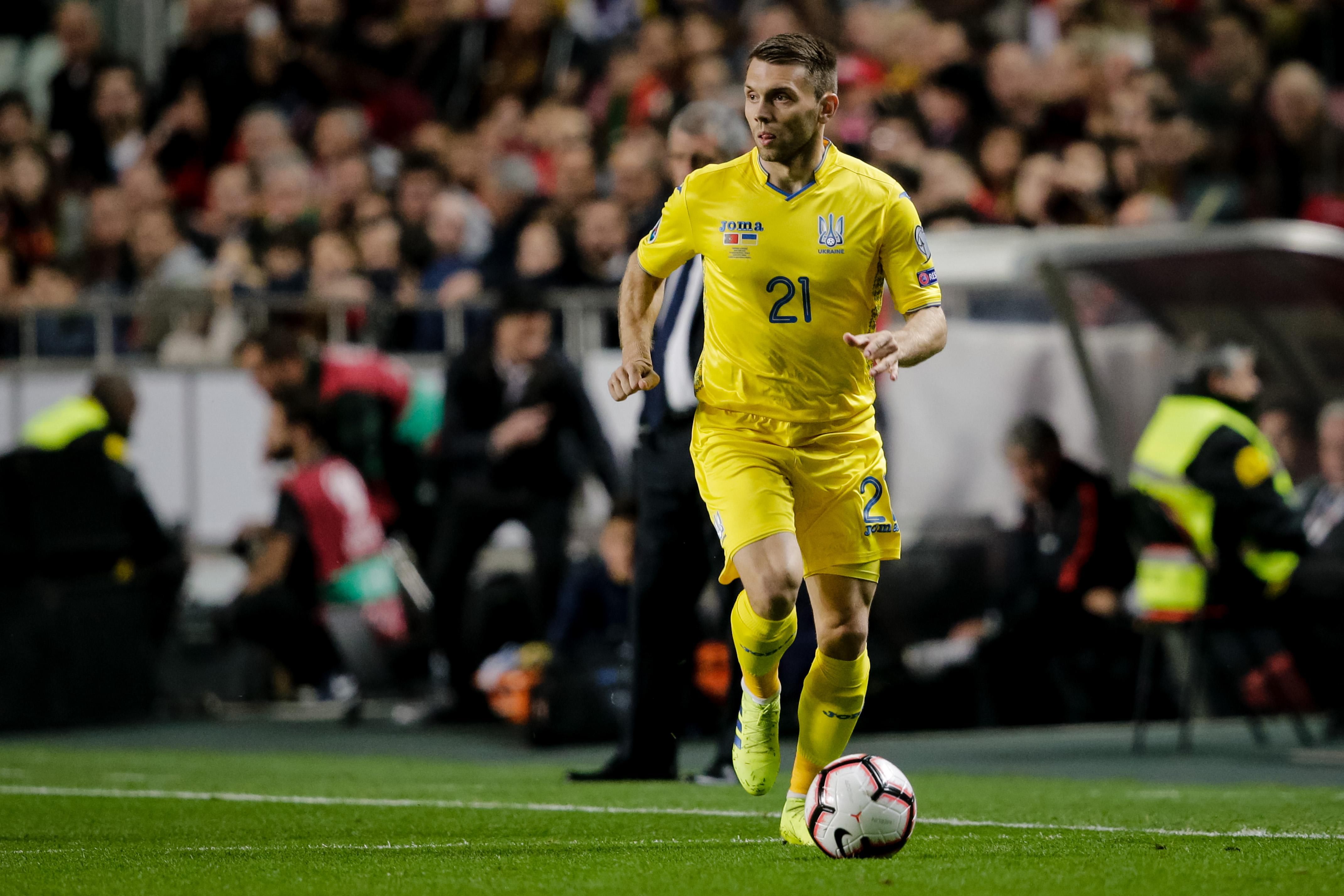 Украинский футболист получил ужасное рассечение в матче с Люксембургом