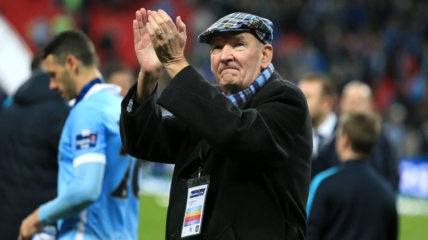 "Манчестер Сіті" в жалобі: пішов з життя почесний президент клубу "Манчестер Сіті" в жалобі: пішов з життя почесний президент клубу