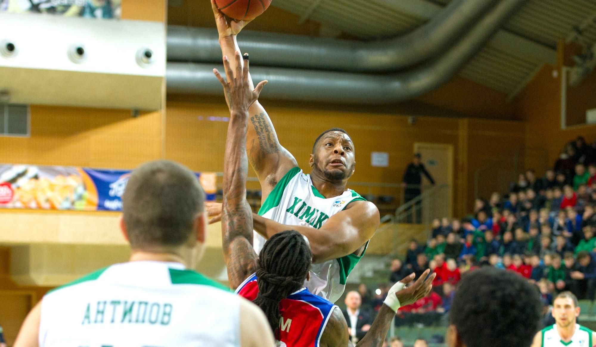 "Хімік" вирвав перемогу у важкому матчі над "Політехніком": відео "Хімік" вирвав перемогу у важкому матчі над "Політехніком": відео