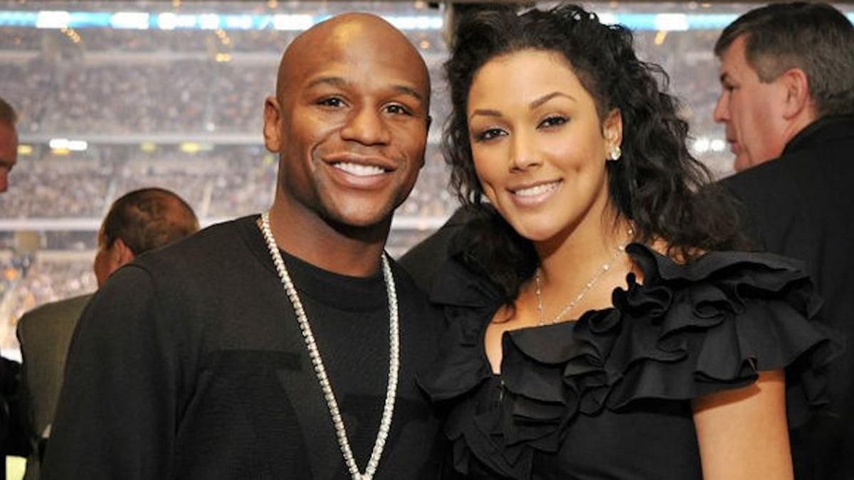 Відомого боксера-чемпіона звинуватили у крадіжці коштовностей на 3 мільйони доларів Відомого боксера-чемпіона звинуватили у крадіжці коштовностей на 3 мільйони доларів