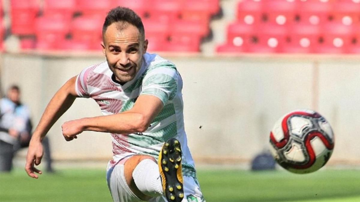 В Турции отменили пожизненную дисквалификацию игрока, который резал соперников лезвием В Турции отменили пожизненную дисквалификацию игрока, который резал соперников лезвием