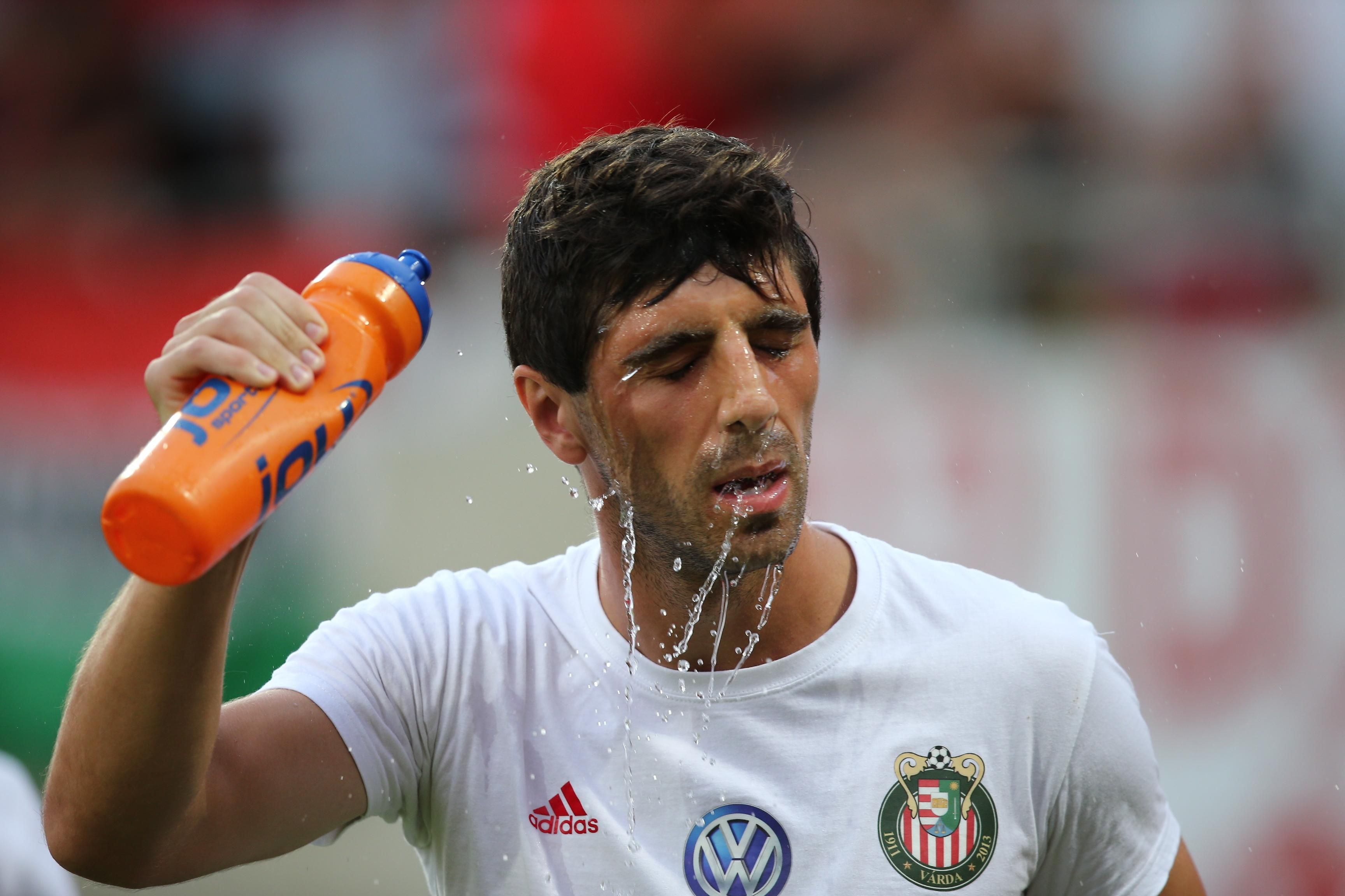 "Олімпік" несподівано розірвав контракт зі скандальним українським футболістом "Олімпік" несподівано розірвав контракт зі скандальним українським футболістом