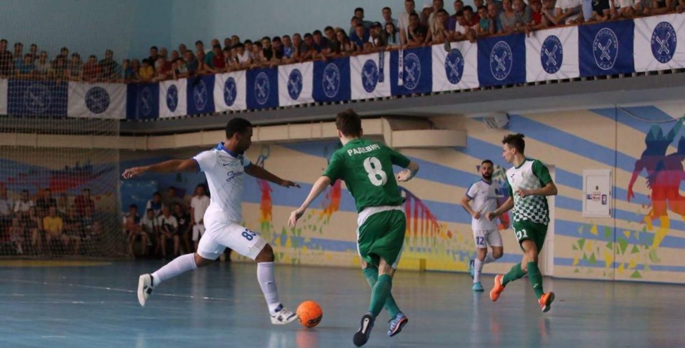 "Продэксим " и" Ураган " пробились в финал Кубка Украины по футзалу "Продэксим " и" Ураган " пробились в финал Кубка Украины по футзалу