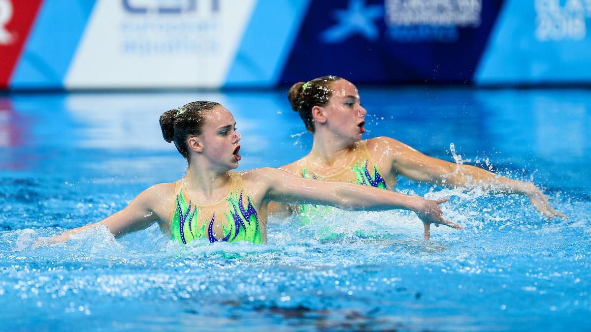 Британські синхроністки виступили у басейні, заповненому пластиковим сміттям: відео Британські синхроністки виступили у басейні, заповненому пластиковим сміттям: відео