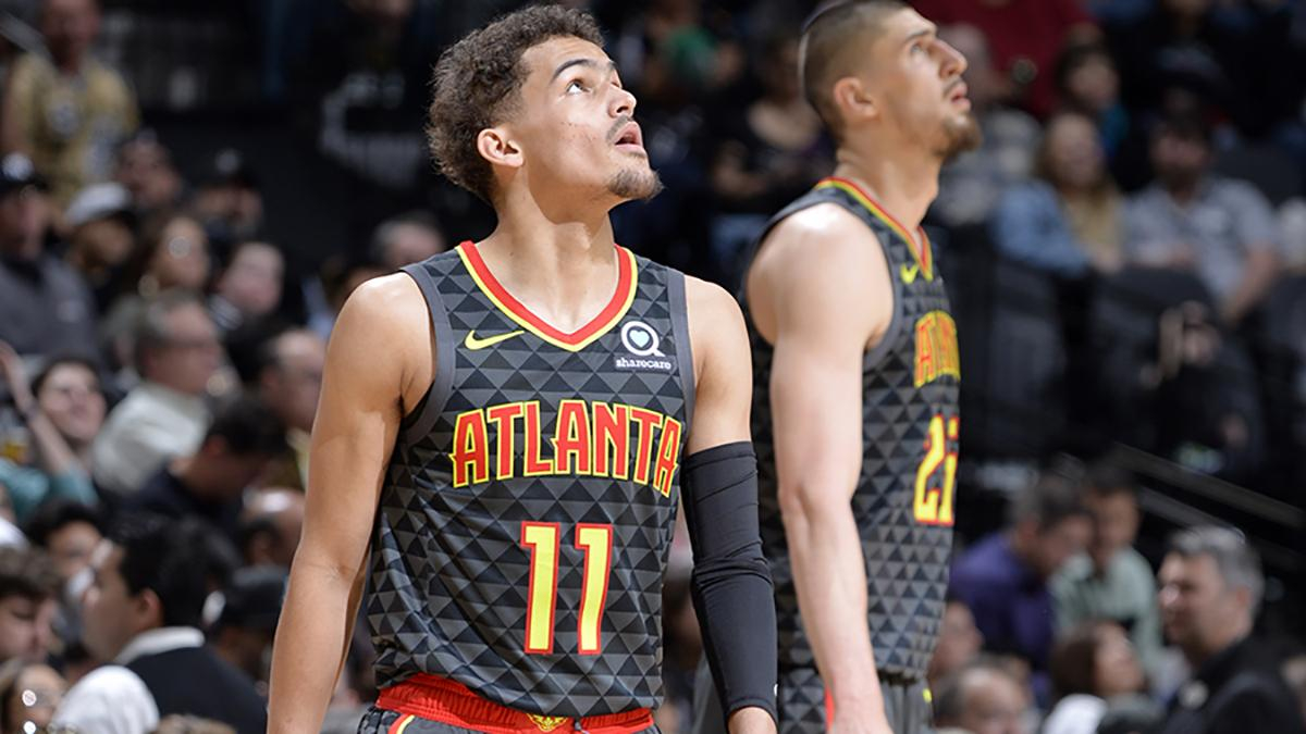 Лень набрал 21 очко в матче против "Сан-Антонио", но "Атланта" проиграла: видео