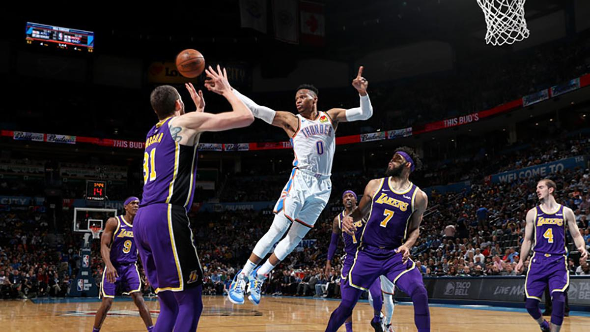 Расселл Уэстбрук повторил уникальный рекорд НБА и посвятил его погибшему рэперу Nipsey Hussle