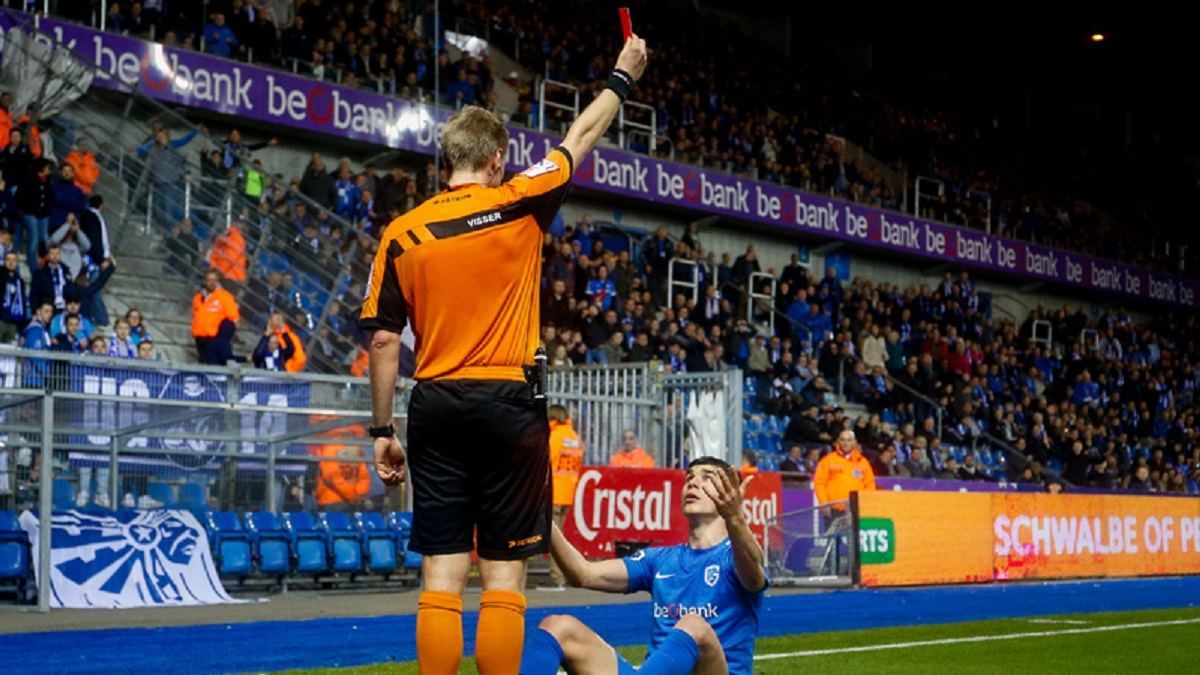 Бельгійський прокурор вимагає суворої дискваліфікації гравця збірної України Бельгійський прокурор вимагає суворої дискваліфікації гравця збірної України