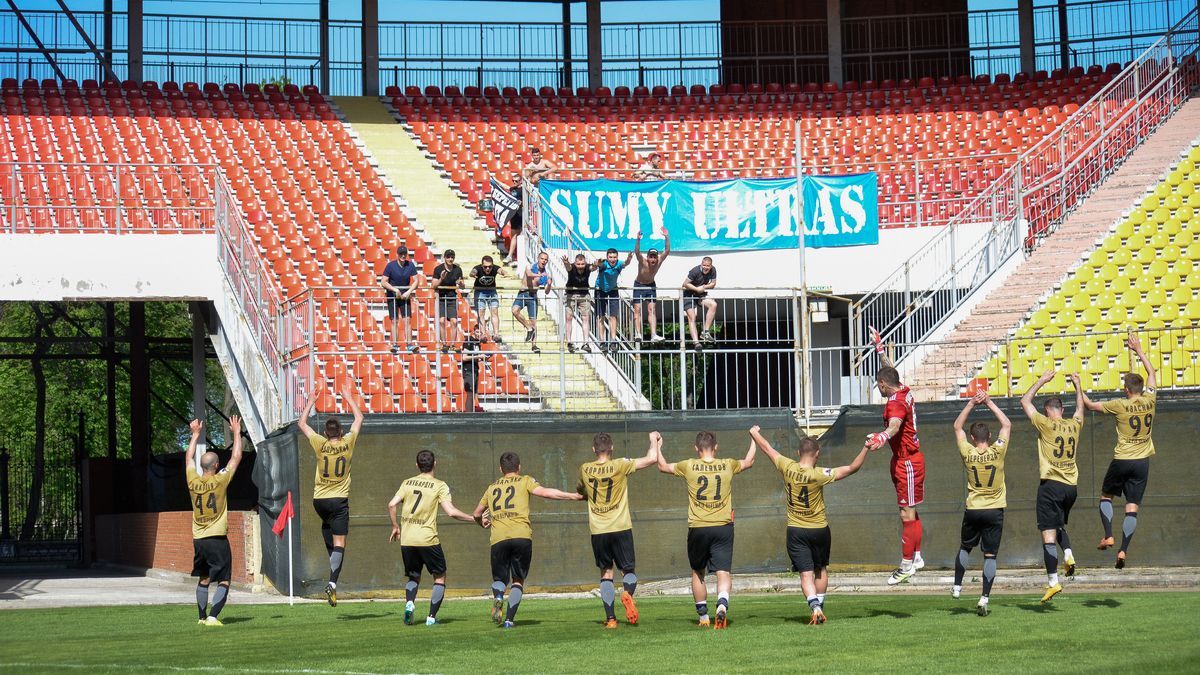 ФК "Суми" позбавлені статусу професійного клубу, трьох гравців довічно відсторонили від футболу ФК "Суми" позбавлені статусу професійного клубу, трьох гравців довічно відсторонили від футболу