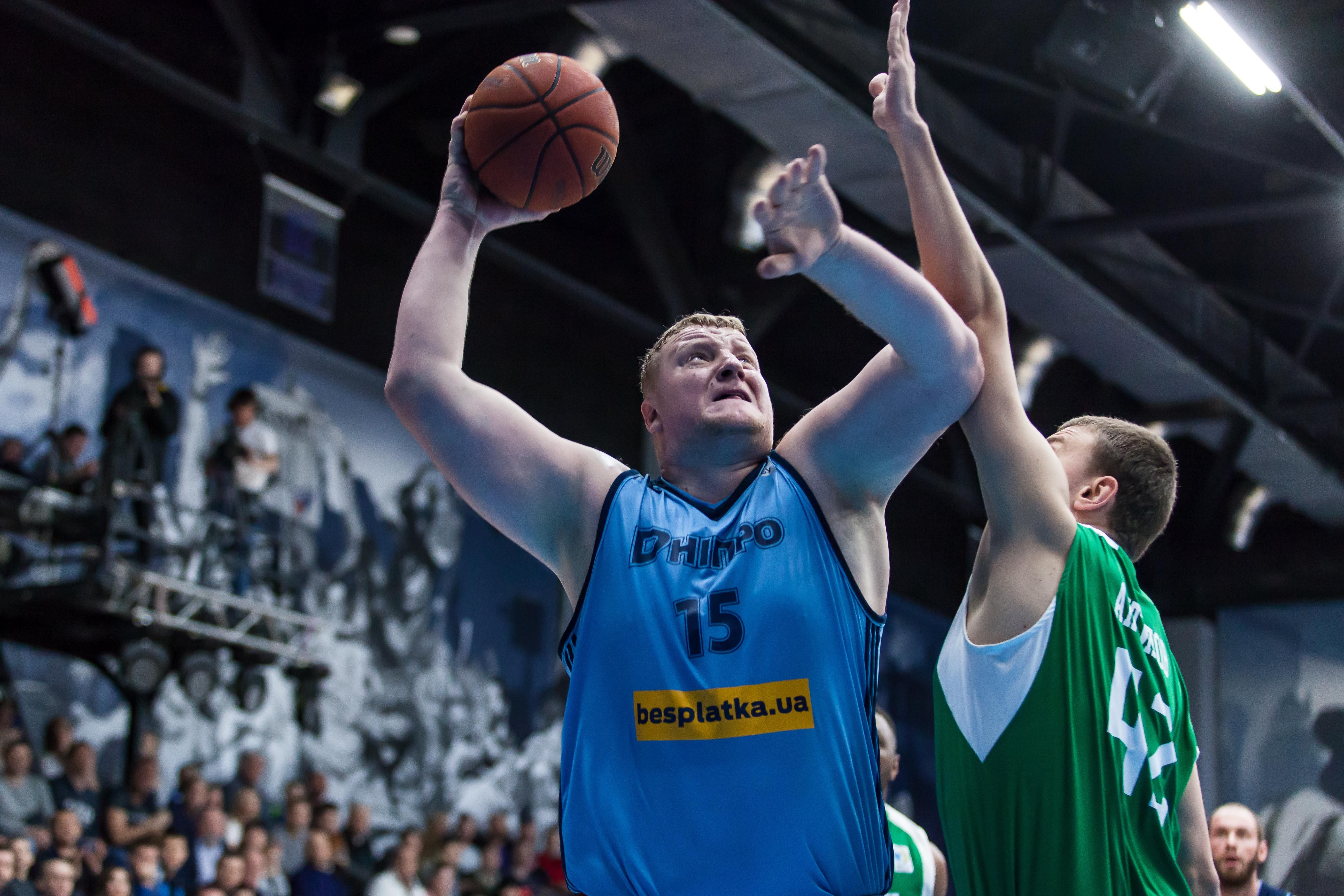 "Днепр" уничтожил "Химик" на собственной площадке и сократил отставание в серии "Днепр" уничтожил "Химик" на собственной площадке и сократил отставание в серии