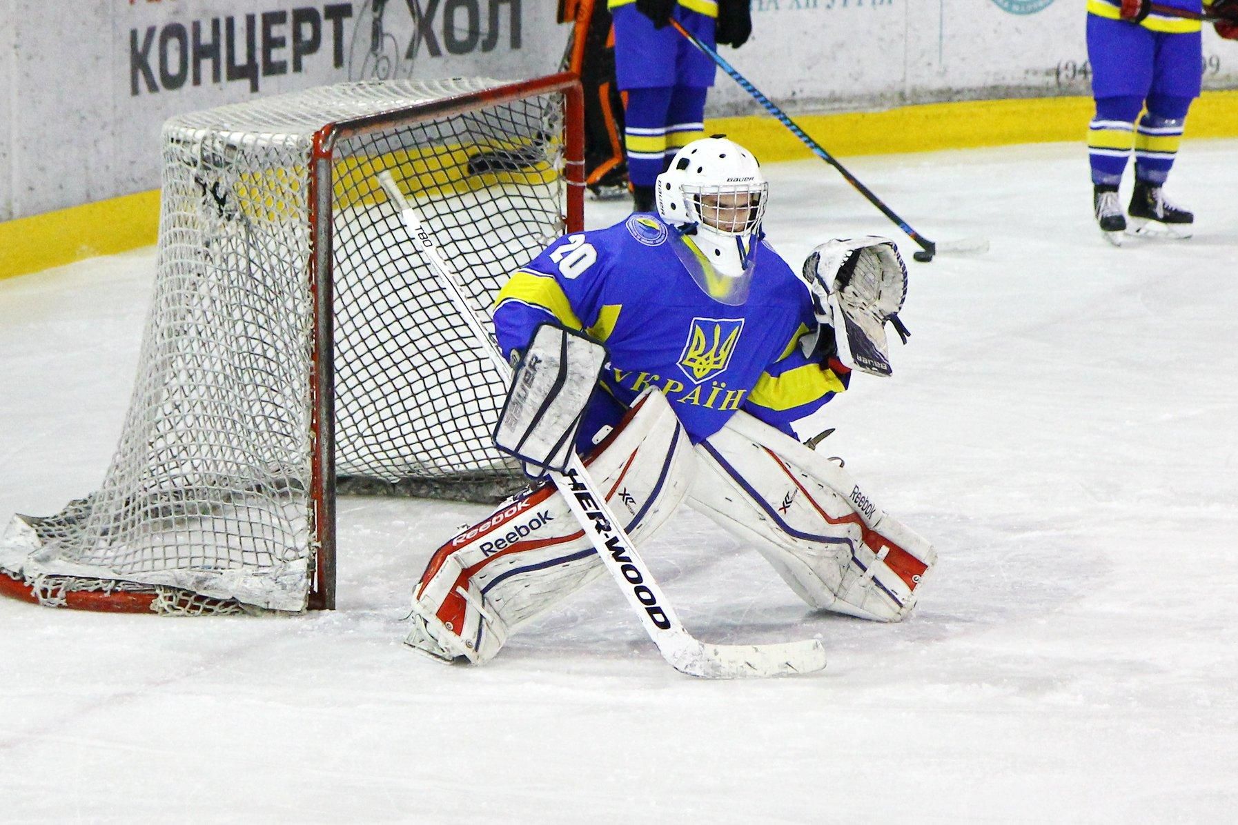 Юношеская сборная Украины по хоккею потерпела разгромное поражение на чемпионате мира