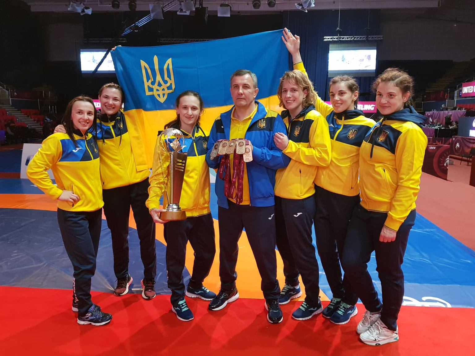 Женская сборная Украины триумфально завершила чемпионат Европы по вольной борьбе