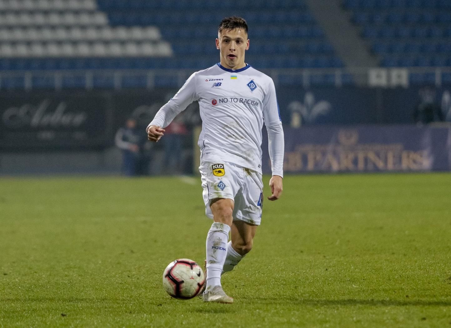 Відомий журналіст назвав несподівану причину, чому Русин не грає за "Динамо" Відомий журналіст назвав несподівану причину, чому Русин не грає за "Динамо"