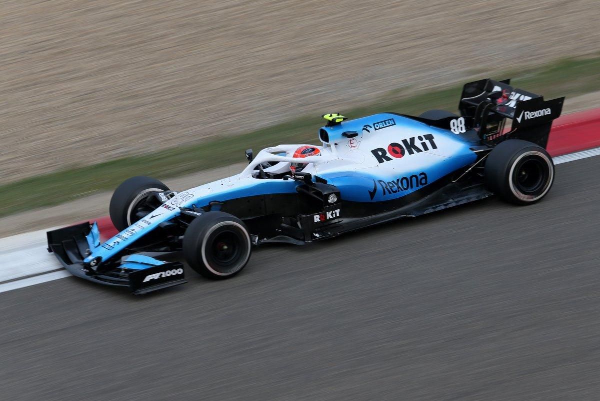 Российский миллиардер планирует приобрести команду Формулы-1 Российский миллиардер планирует приобрести команду Формулы-1