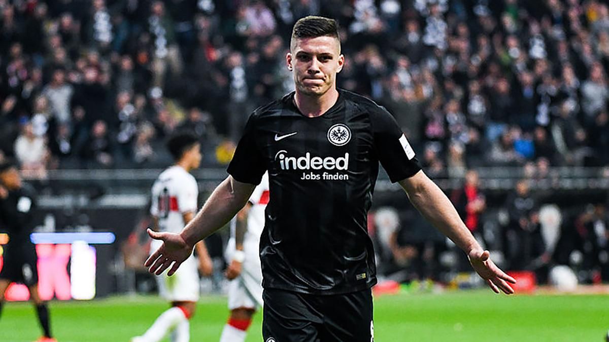 "Айнтрахт" викупив кривдника "Шахтаря" та готовий продати його у "Барселону" чи "Реал" "Айнтрахт" викупив кривдника "Шахтаря" та готовий продати його у "Барселону" чи "Реал"