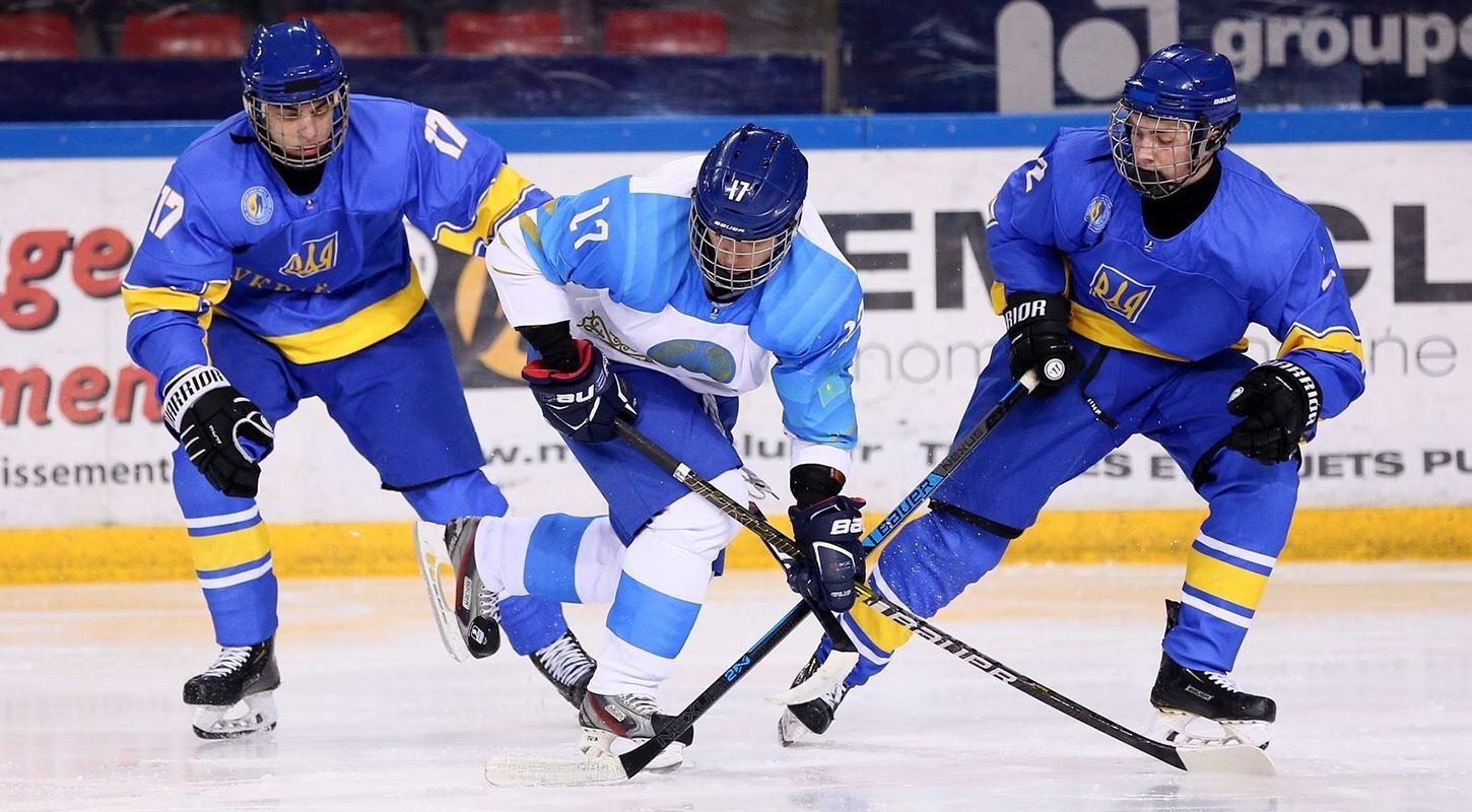Сборная Украины по хоккею потерпела пятое поражение подряд на чемпионате мира