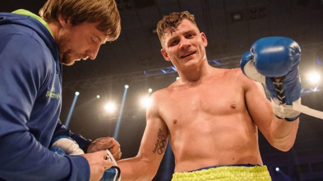 В якому образі Берінчик вийшов на ринг проти японця Аракави: яскраве відео В якому образі Берінчик вийшов на ринг проти японця Аракави: яскраве відео