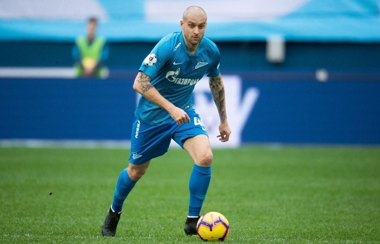 Ракіцький забив третій гол поспіль зі штрафного за "Зеніт": відео Ракіцький забив третій гол поспіль зі штрафного за "Зеніт": відео