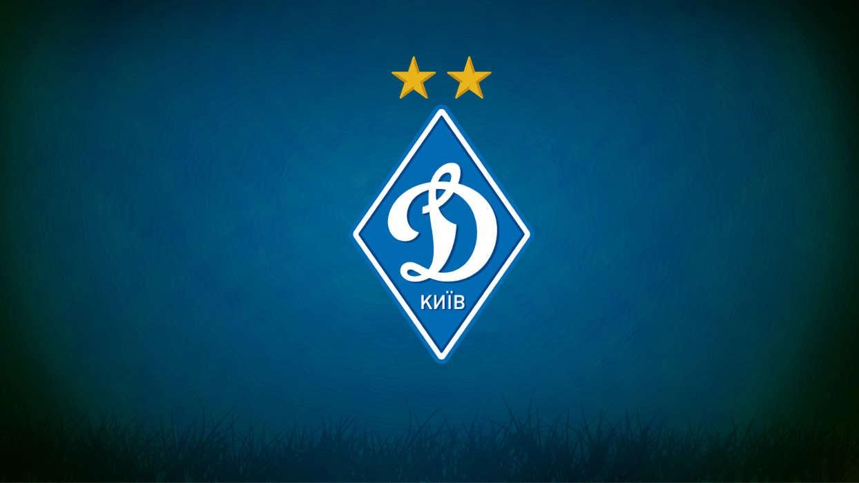 Матч за участі футболістів "Динамо" закінчився масовою бійкою: відео Матч за участі футболістів "Динамо" закінчився масовою бійкою: відео