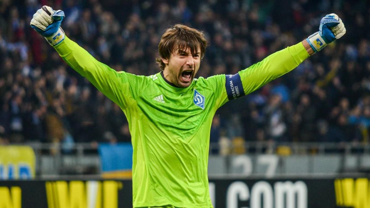 Шовковский заявил о готовности защищать Украину с автоматом в руках Шовковский заявил о готовности защищать Украину с автоматом в руках