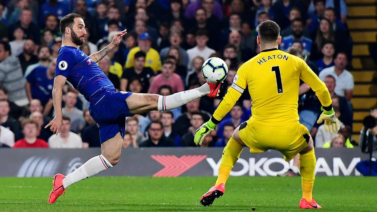 "Челси" дома не сумел обыграть "Бернли"