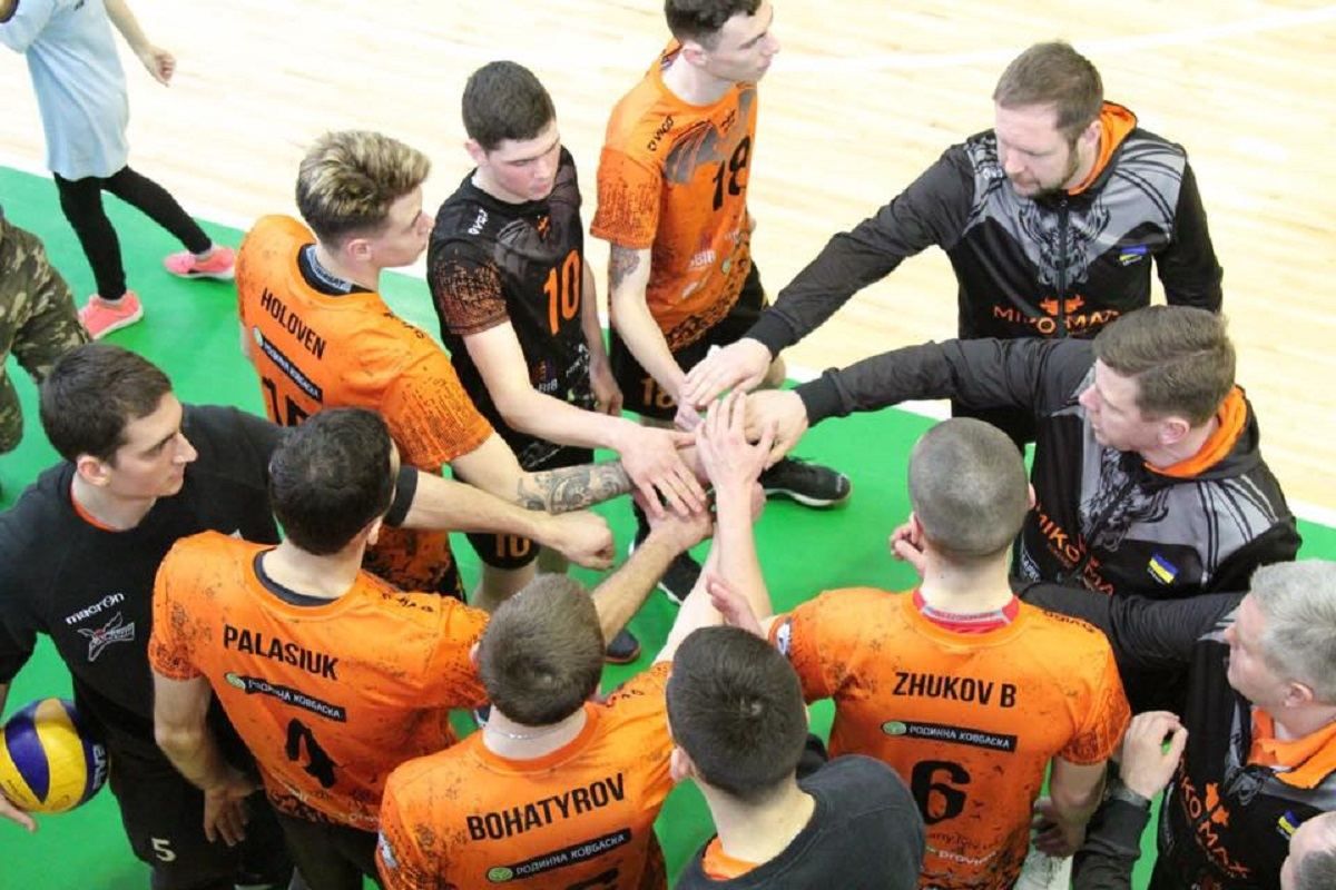 "Барком-Летучие мыши" второй год подряд стал чемпионом Украины по волейболу