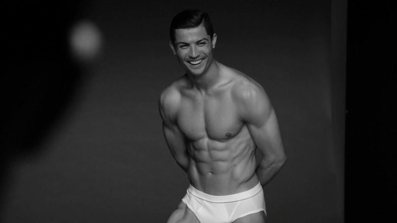 Кріштіану Роналду презентував колекцію спідньої білизни у стилі супергероїв з коміксів: фото Кріштіану Роналду презентував колекцію спідньої білизни у стилі супергероїв з коміксів: фото