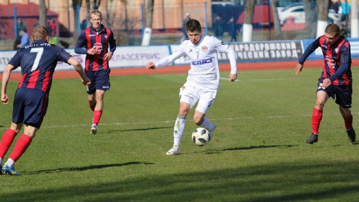 Украинский футболист эпично наказал голкипера за финты у своих ворот: видео