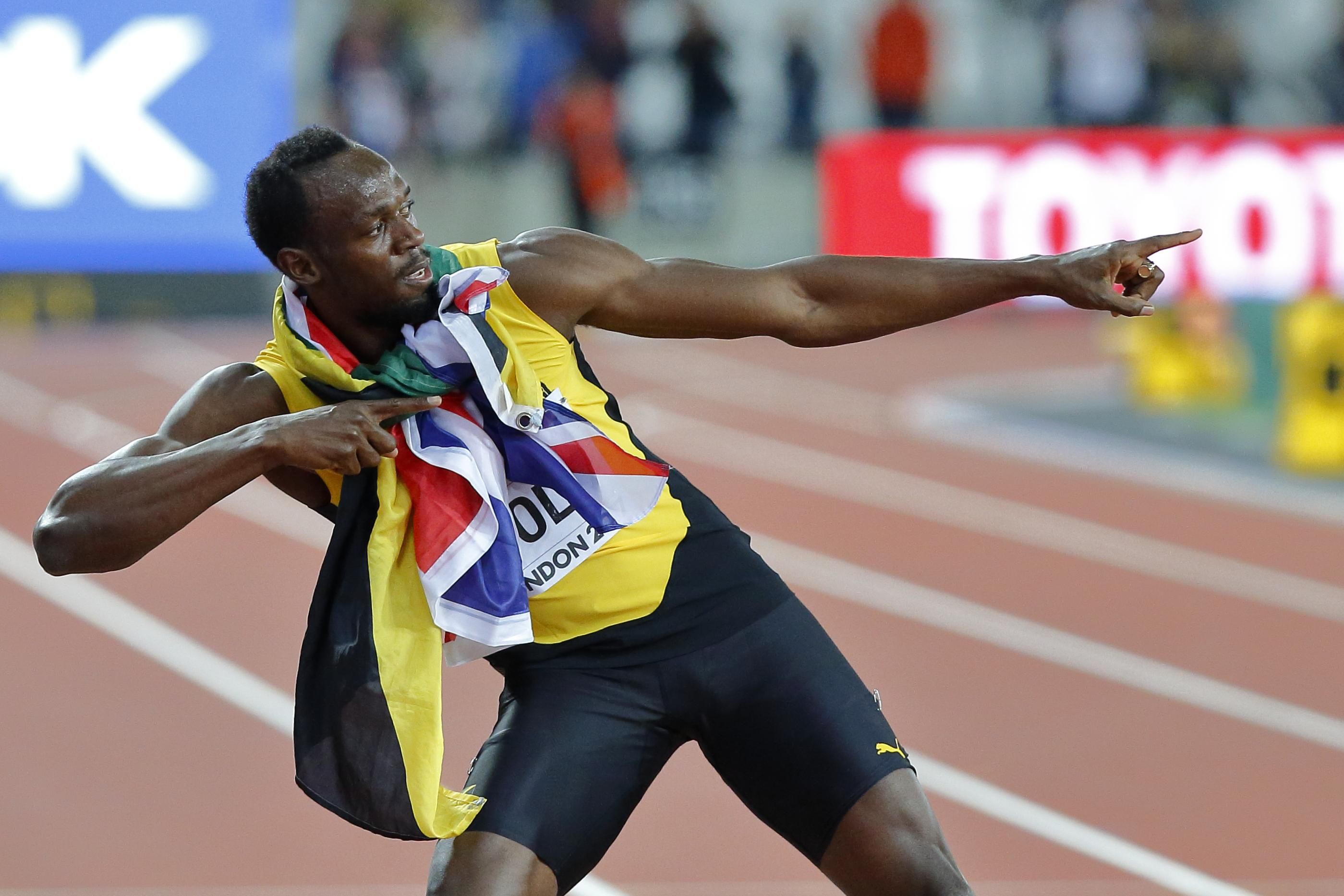 Кличко отримав унікальний лот для аукціону від Усейна Болта Кличко отримав унікальний лот для аукціону від Усейна Болта