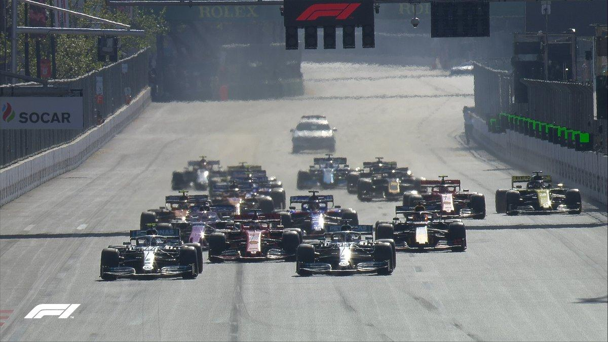 Боттас победил на гран-при Азербайджана, Mercedes установили уникальное достижение