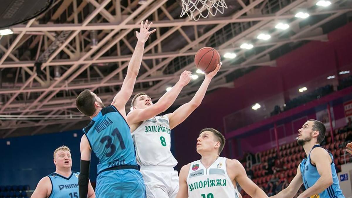"Запорожье" обыграло "Днепр" и выиграло бронзу чемпионата Украины по баскетболу "Запорожье" обыграло "Днепр" и выиграло бронзу чемпионата Украины по баскетболу