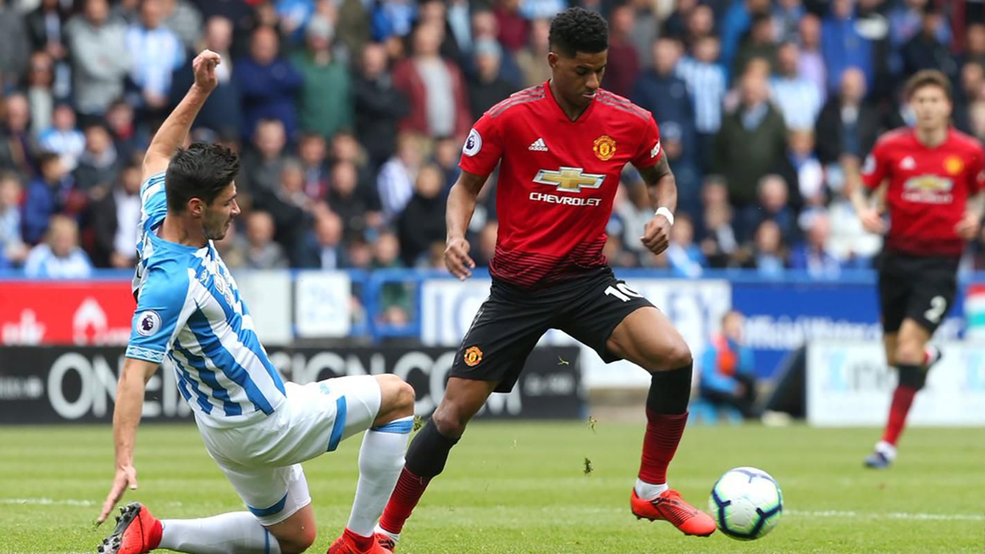 "Манчестер Юнайтед" сенсаційно не переміг "Хаддерсфілд" і залишився без Ліги чемпіонів: відео "Манчестер Юнайтед" сенсаційно не переміг "Хаддерсфілд" і залишився без Ліги чемпіонів: відео