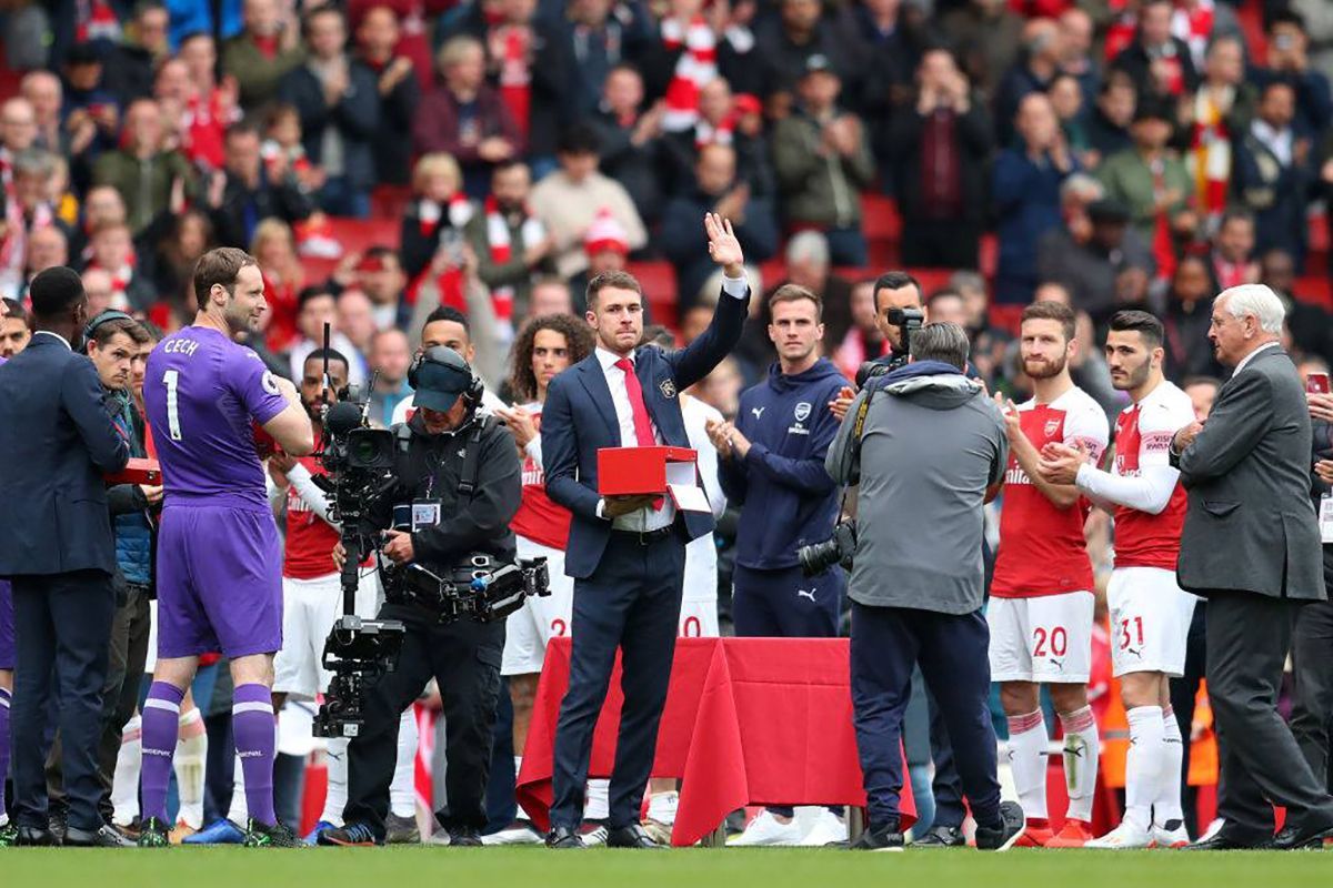 Ремзі розплакався, прощаючись з "Арсеналом", він віддав клубу 11 років: зворушливе відео
