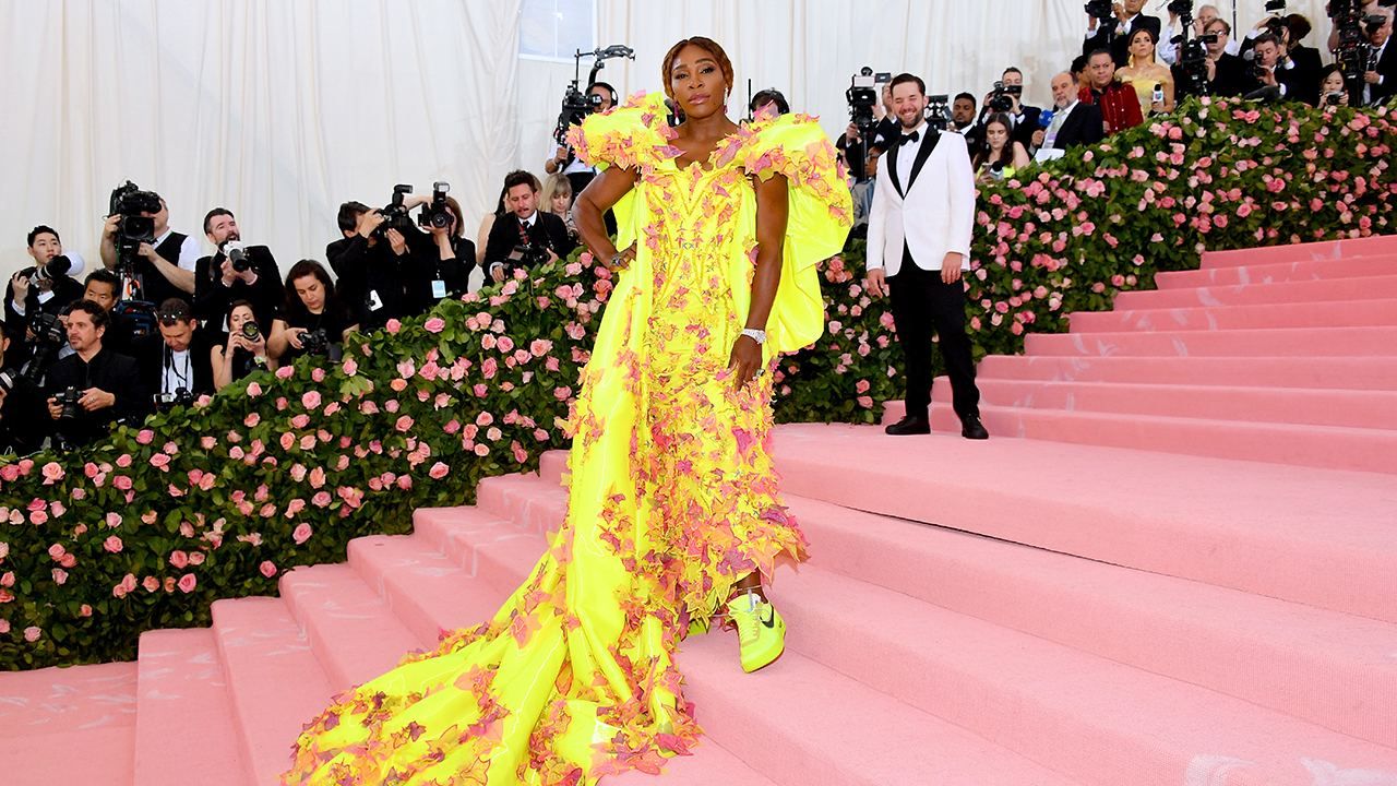 Хто з відомих спортсменів відвідав Met Gala: фото незвичних костюмів Хто з відомих спортсменів відвідав Met Gala: фото незвичних костюмів