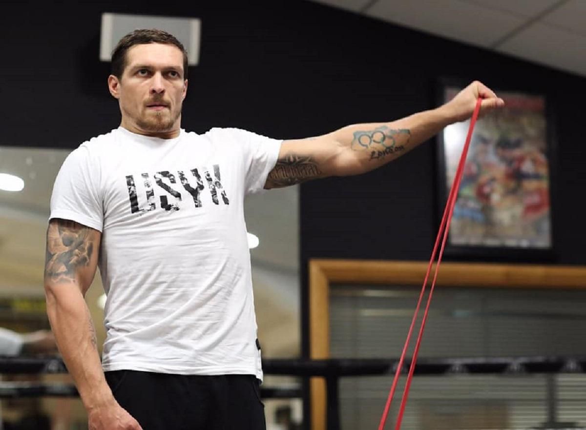 Стали відомі терміни відновлення Усика після травми Стали відомі терміни відновлення Усика після травми