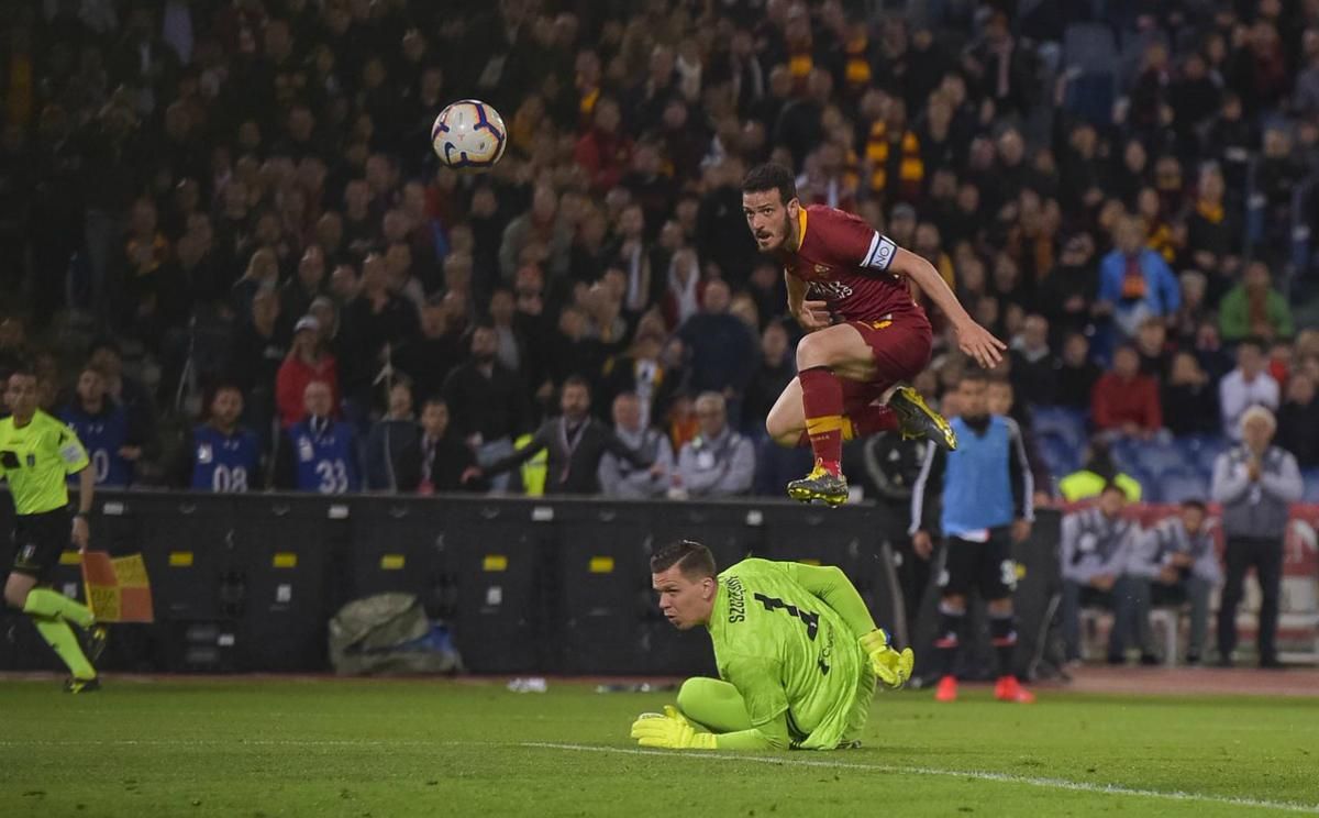 "Рома" завдала "Ювентусу" першої поразки у чемпіонаті з Роналду у складі: відео "Рома" завдала "Ювентусу" першої поразки у чемпіонаті з Роналду у складі: відео