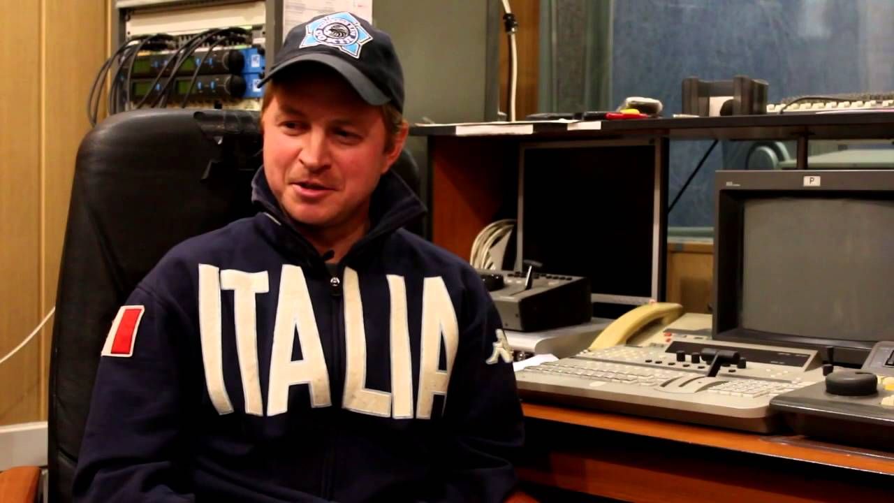 Дуэт известных украинских комментаторов возвращается на украинское телевидение Дуэт известных украинских комментаторов возвращается на украинское телевидение