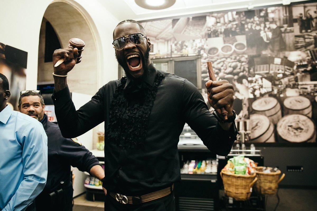 Чемпион WBC пригрозил убить соперника перед боем и может получить наказание Чемпион WBC пригрозил убить соперника перед боем и может получить наказание