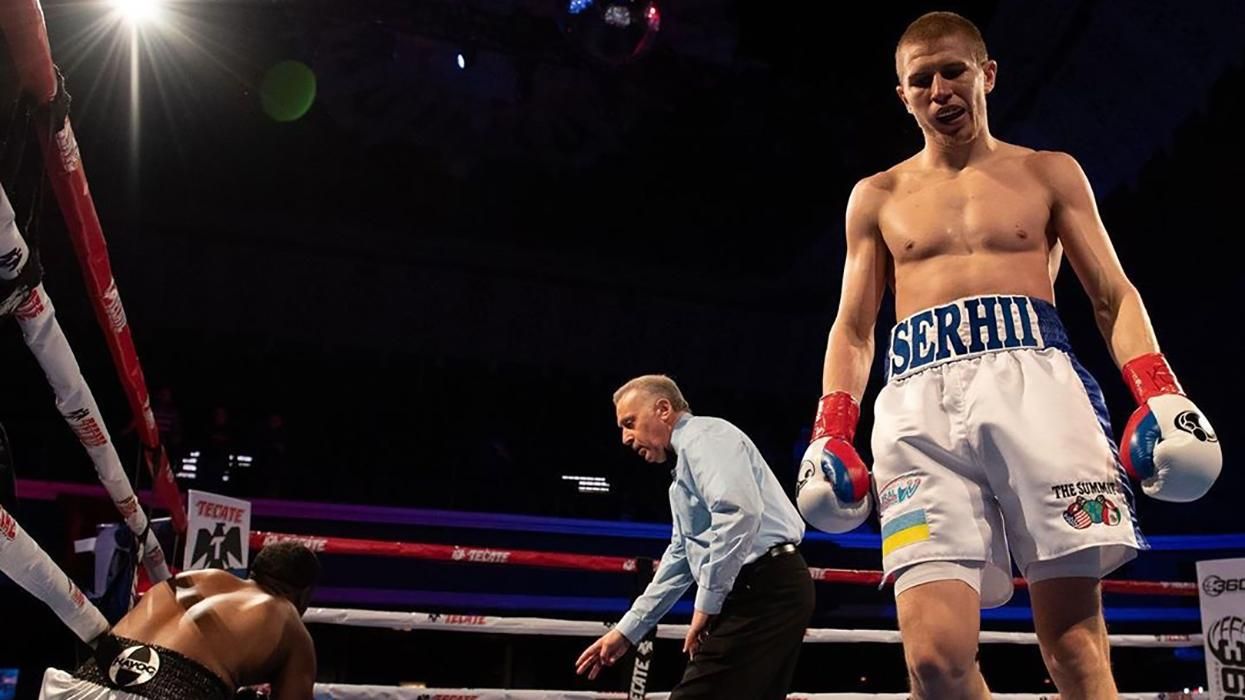 Непобедимый украинский боксер брутально нокаутировал мексиканца в США: видео Непобедимый украинский боксер брутально нокаутировал мексиканца в США: видео