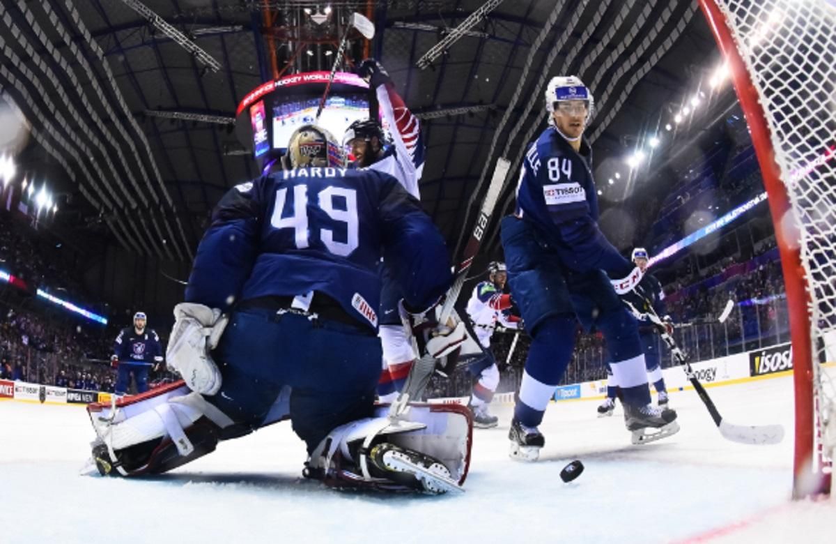 Великобританія завдяки камбеку зберегла місце в хокейній еліті, Швеція перемогла Латвію: відео
